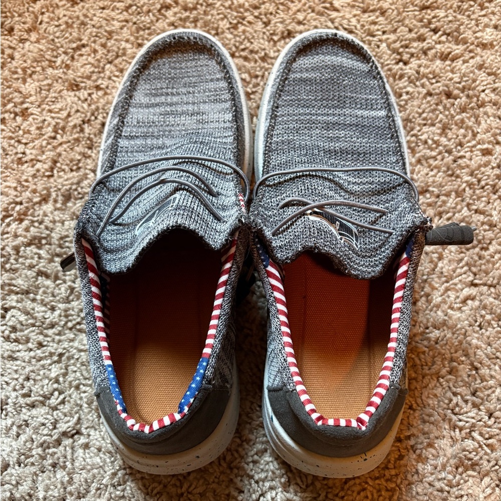 Wally Patriotic Gray Loafer Shoes Canvas Flag USA Men's 10 Splatter Bottom July4